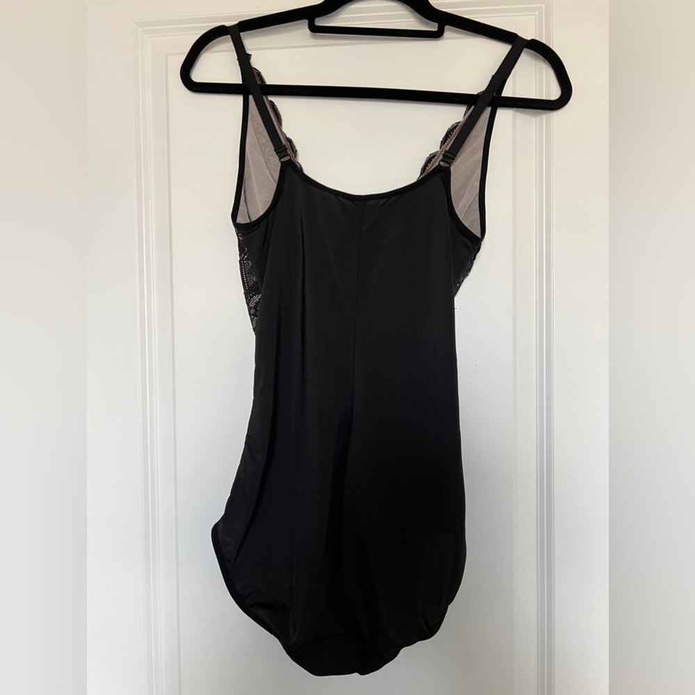 Lace bodysuit - Picture 4 of 4